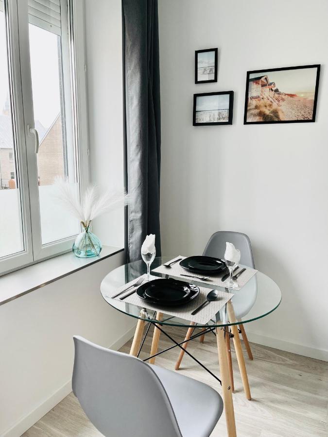 Onyx D'Opale Apartment Calais Exterior photo